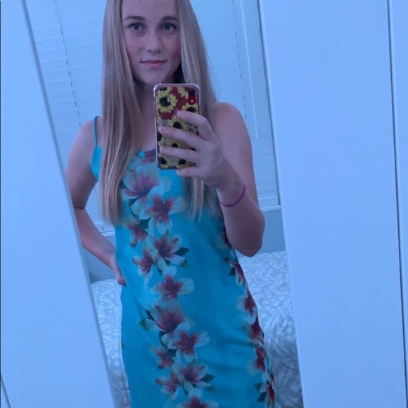 Meet your Posher, Madelyn - Picture 3 of 3